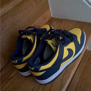 Nike Kids Sneakers in Yellow and Navy